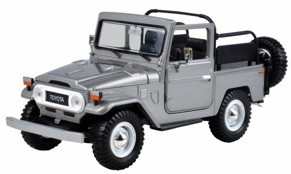 MET.AUTO 1:24 TOYOTA FJ40  25/79330PTM